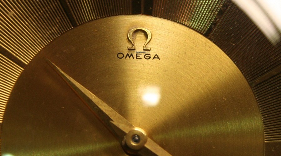 Omega table clock 